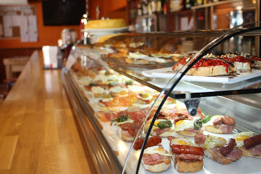 Taberna de Quintanadueñas ubicada en Alfoz de Quintanadueñas (Burgos)