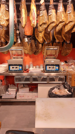 CHARCUTERIA ESENCIA PURA ubicada en Madrid (Madrid)