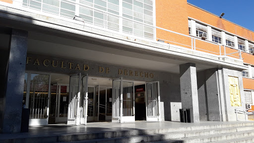 Facultad de Derecho ubicada en Madrid (Madrid)