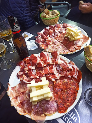 Jamonería torres ubicada en A Coruña (A Coruña)