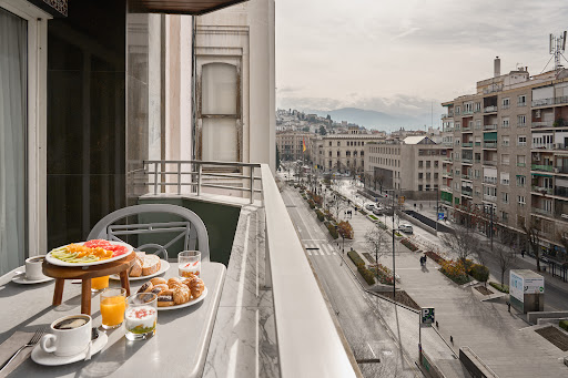 Hotel Macià Cóndor ubicada en Granada (Granada)
