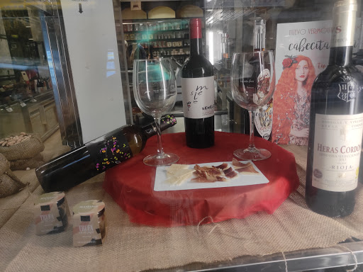 Alique bermejo Jamoneria & Delicatessen ubicada en Cuenca (Cuenca)