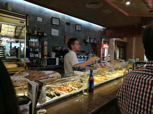 Cafeteria Moya ubicada en Honrubia (Cuenca)