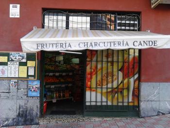 Frutería Charcutería Cande ubicada en Santa Cruz de Tenerife (Santa Cruz de Tenerife)