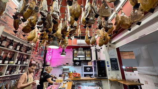 Jamón Everybody ubicada en Santa Cruz de Tenerife (Santa Cruz de Tenerife)