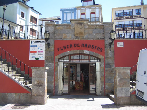 Plaza de Abastos ubicada en Navia (Asturias)