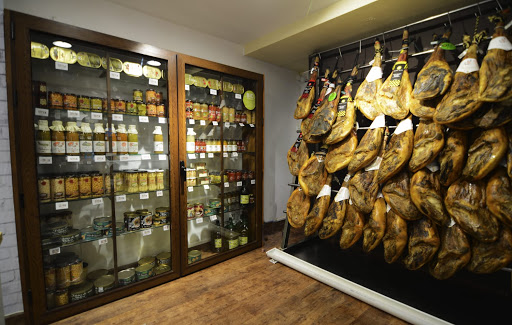 Jamones San Juan ubicada en Málaga (Málaga)