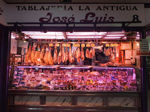 Santa Eugenia market ubicada en Madrid (Madrid)