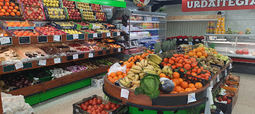 HARATEGIA HALAL ETA FRUTA DENDA. CARNICERÍA HALAL Y FRUTERIA. ubicada en Bergara (Gipuzkoa)