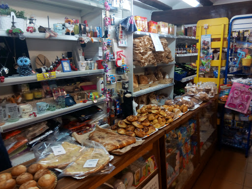 La Tienda de Dora ubicada en Alcalá de la Selva (Teruel)