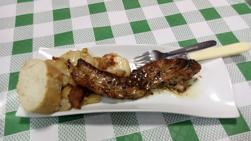 Restaurante - Bar "LA PARRILLA" ubicada en Alhabia (Almería)