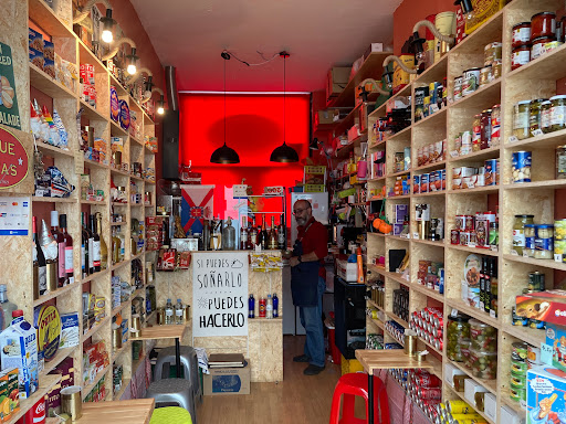 Mas que latas ubicada en Cacabelos (León)