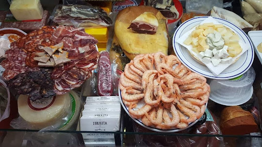 Charcuteria - Bar La Atalaya ubicada en Cádiz (Cádiz)