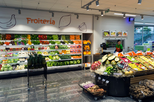 PLENUS SUPERMERCADOS ubicada en Quiroga (Lugo)