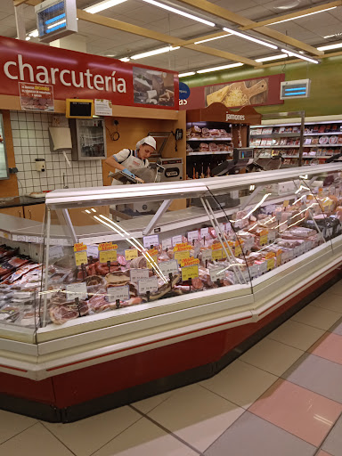 Supermercados Froiz ubicada en Sarria (Lugo)