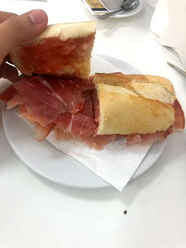 La Alemana. Cafeteria Charcuteria ubicada en La Línea de la Concepción (Cádiz)