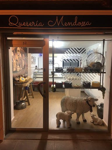 Tienda Queseria Mendoza ubicada en Valdepeñas (Ciudad Real)