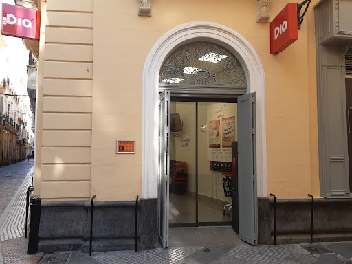 DIA Market ubicada en Cádiz (Cádiz)