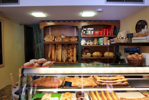 Panadería César Ascaso Garulo ubicada en Ayerbe (Huesca)