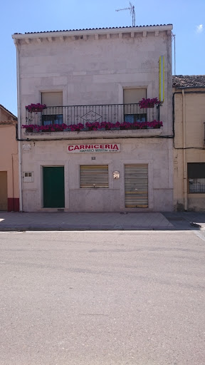 Carnicería Amparo Martín ubicada en Quintanilla de Onésimo (Valladolid)