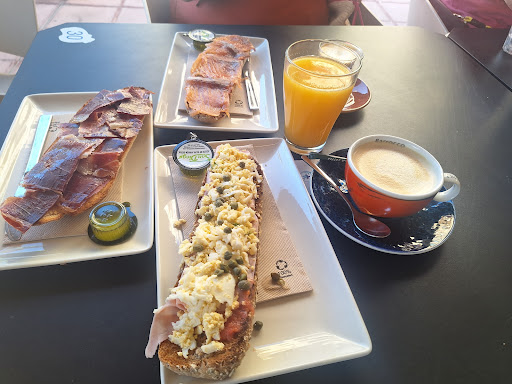 Aguamarina ubicada en Aguilas (Murcia)