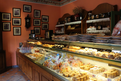 Pasteleria El Castillo ubicada en Sepúlveda (Segovia)