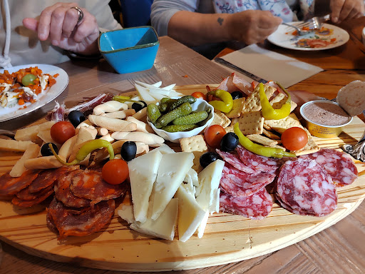 Taberna TOMASA Tienda ubicada en Valdeprados (Segovia)