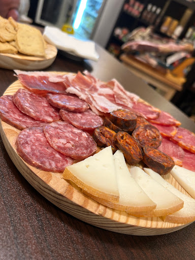 Jamón y Embutido Extremadura ubicada en Palma (Islas Baleares)