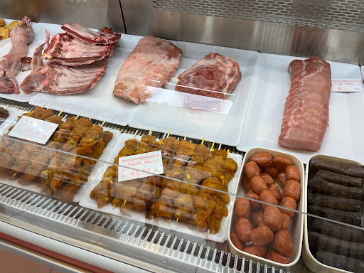 Boucherie Butcher's Metzgerei Slageru ubicada en Sant Pere Pescador (Girona)