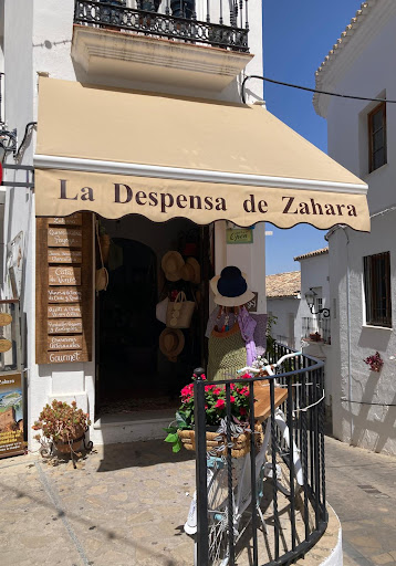 La Despensa de Zahara ubicada en Zahara de la Sierra (Cádiz)