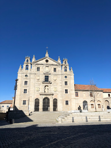 Church and birthplace of Saint Teresa of Jesus ubicada en Ávila‎ (Ávila)