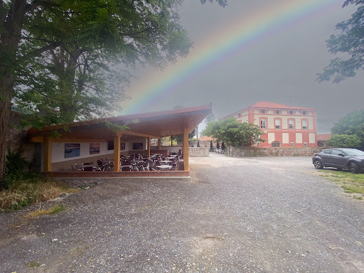 La taberna de MOISES-ESTANCO-BAR-CAFETERIA-PANADERIA ubicada en Arnuero (Cantabria)