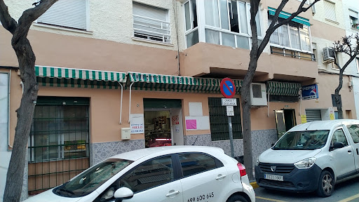 Charcuteria Fruteria San Juan ubicada en Benalmádena (Málaga)