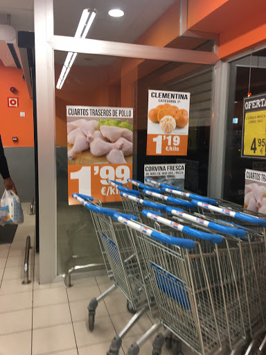 Lupa Supermercados ubicada en Llera (Cantabria)