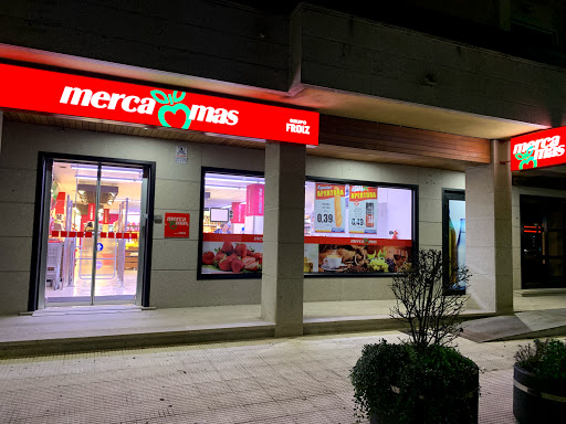 SUPERMERCADO MERCAMAS DENA - FROIZ ubicada en Meaño (Pontevedra)