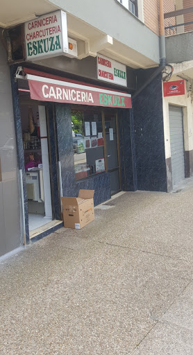 Carnicería Escuza ubicada en Laudio (Álava)