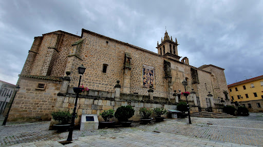 Basilica of la Asunción de Nuestra Señora ubicada en Colmenar Viejo (Madrid)