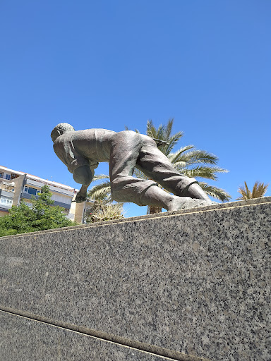 Fisherman statue Tralla ubicada en Torre del Mar (Málaga)