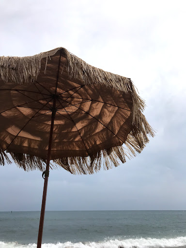 Hammocks Beach Marina Naturist Arroyo ubicada en El Faro (Málaga)