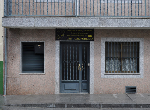 Jamones y Embutidos Sánchez Díaz S L ubicada en Santa María del Berrocal (Ávila)