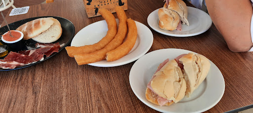 Churrería & Cafetería La Culinaria ubicada en San Pedro de Alcántara (Málaga)