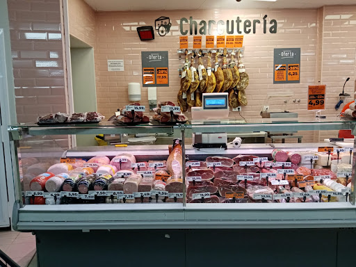 Supermercado DIA La Plaza ubicada en Las Lagunas (Málaga)