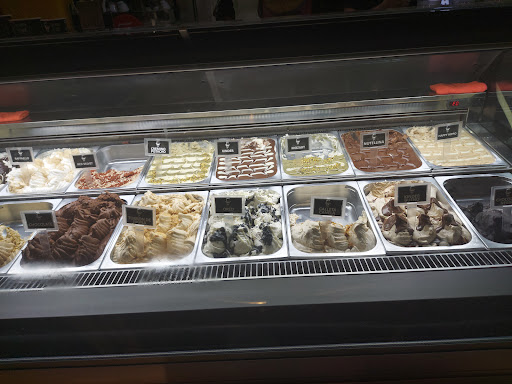 Gelateria Flambé ubicada en Rincón de la Victoria (Málaga)