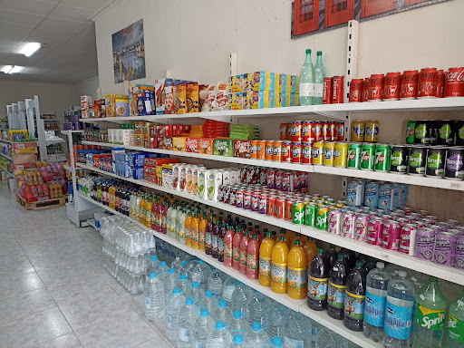 Arkwrights Supermercado ubicada en Hondón de los Frailes (Alicante)