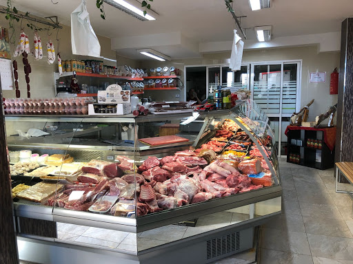 Carnicería Pacomari ubicada en La Cala del Moral (Málaga)