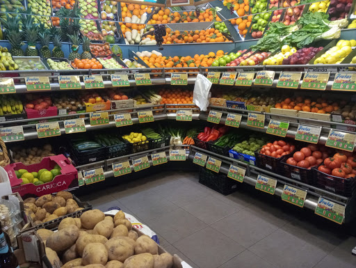 Frutería y Charcutería María Iglesias ubicada en Benalmádena (Málaga)