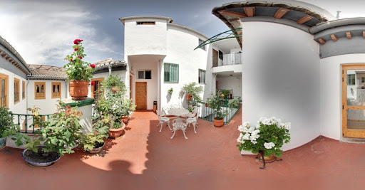 Pensión San Joaquín ubicada en Granada (Granada)