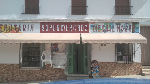 SUPERMERCADO LUCI ubicada en Benamaurel (Granada)