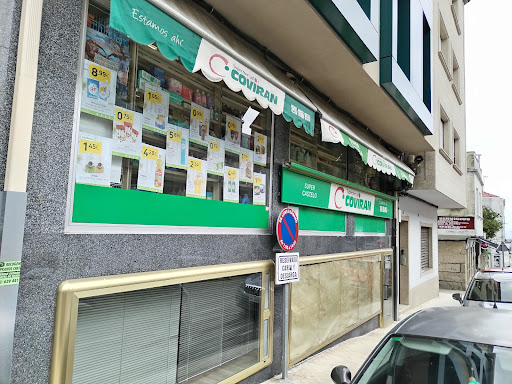 Supermercado Castelo Coviran ubicada en A Pobra do Caramiñal (A Coruña)