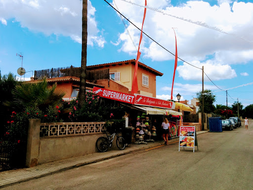 Sa Botigueta de Cala Llombards Supermarket & Souvenirs ubicada en Cala Llombards (Islas Baleares)